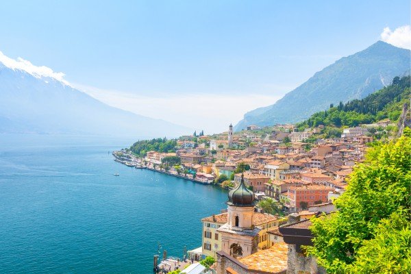 Der Gardasee ist traumhaften für den Italienurlaub mit Travioro