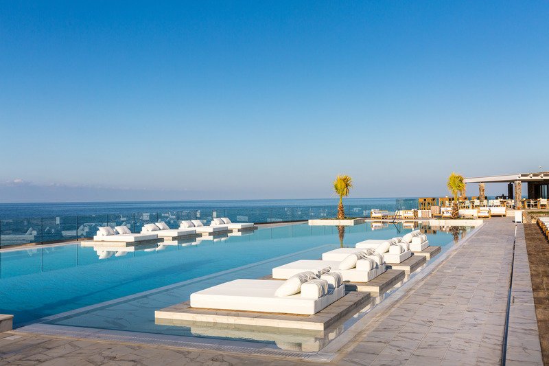 Reise mit den günstigen Urlaubsangeboten von Travioro nach Griechenland und genieße die schönsten Strände der Welt