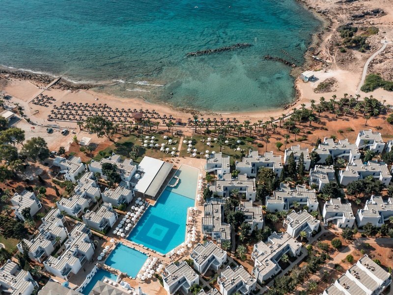 Reise mit den günstigen Urlaubsangeboten von Travioro nach Zypern und genieße die schönsten Strände der Welt