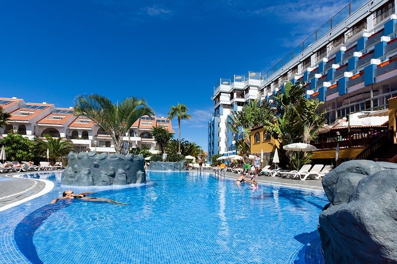 Sichere dir bei Travioro die Top-Angebote und buche tolle Hotels mit Wasserrutsche in Spanien