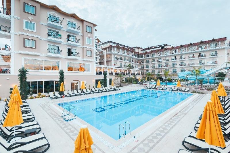 Finde dein Traumhotel in der schönsten Urlaubsregion der Türkei bei Travioro