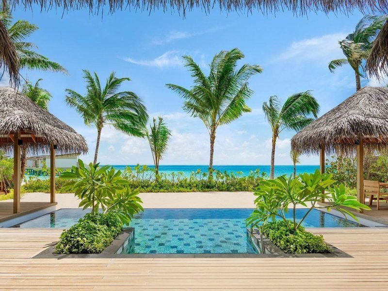 Entdecke das Traumhotel mit Swim-Up Zimmer Hilton Maldives Amingiri Resort & Spa auf den Malediven