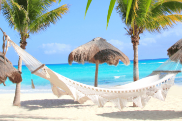 Buche günstigen Last Minute Urlaub in die Karibik