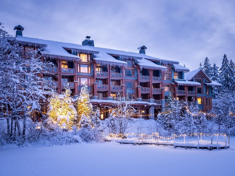 Finde Top Hotelangebote für deinen Winterurlaub in Kanada günstig bei Travioro