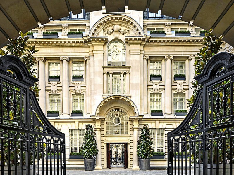 Finde die besten Angebote für deinen Städtetrip in Europa und Top Hotels in London bei Travioro